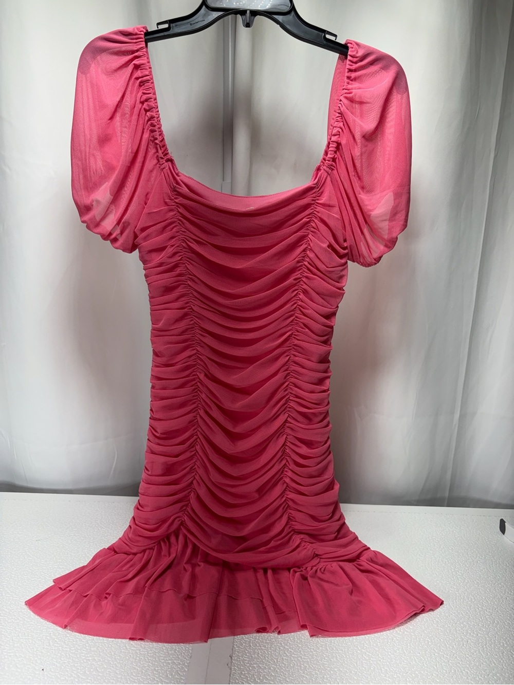 Chelsea & Violet Hot Pink Ruched Puff-Sleeve Mini Dress 4544 4543